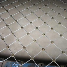 Сетка нержавеющая тросовая со скобочным креплением и ромбической ячейкой Н6 7х7 AISI 316 40х69х2 мм